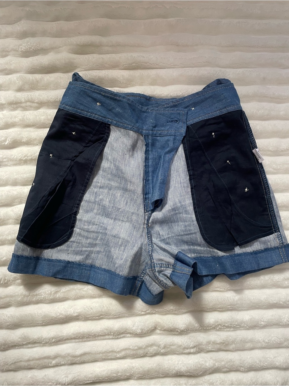 10 Crosby Derek Lam Light Blue Sailor Button High-Waist Shorts - Picture 14 of 16